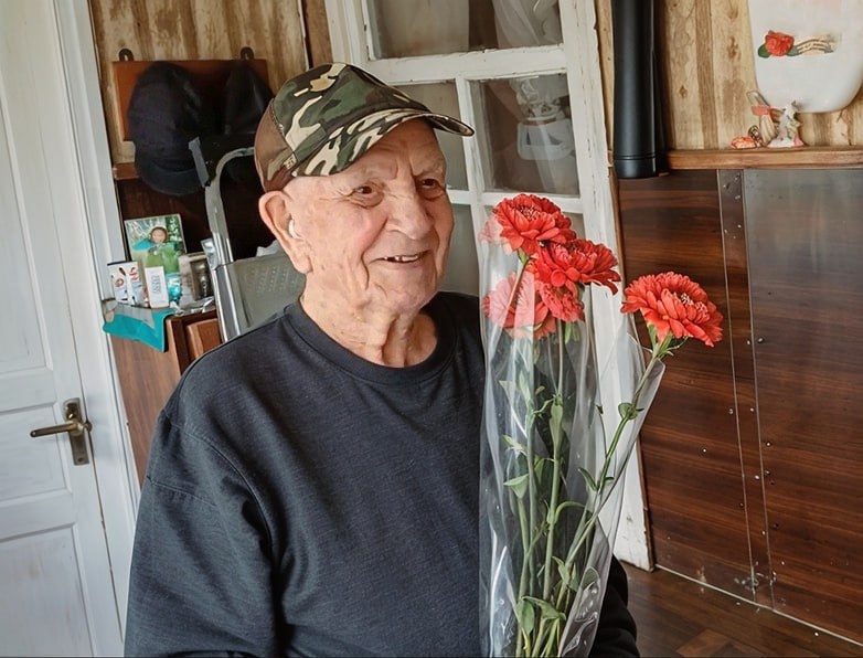 wFoyCLRuLEE.jpg wFoyCLRuLEE.jpg