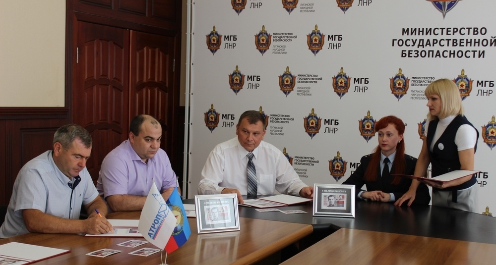 1000wm.jpg 1000wm.jpg